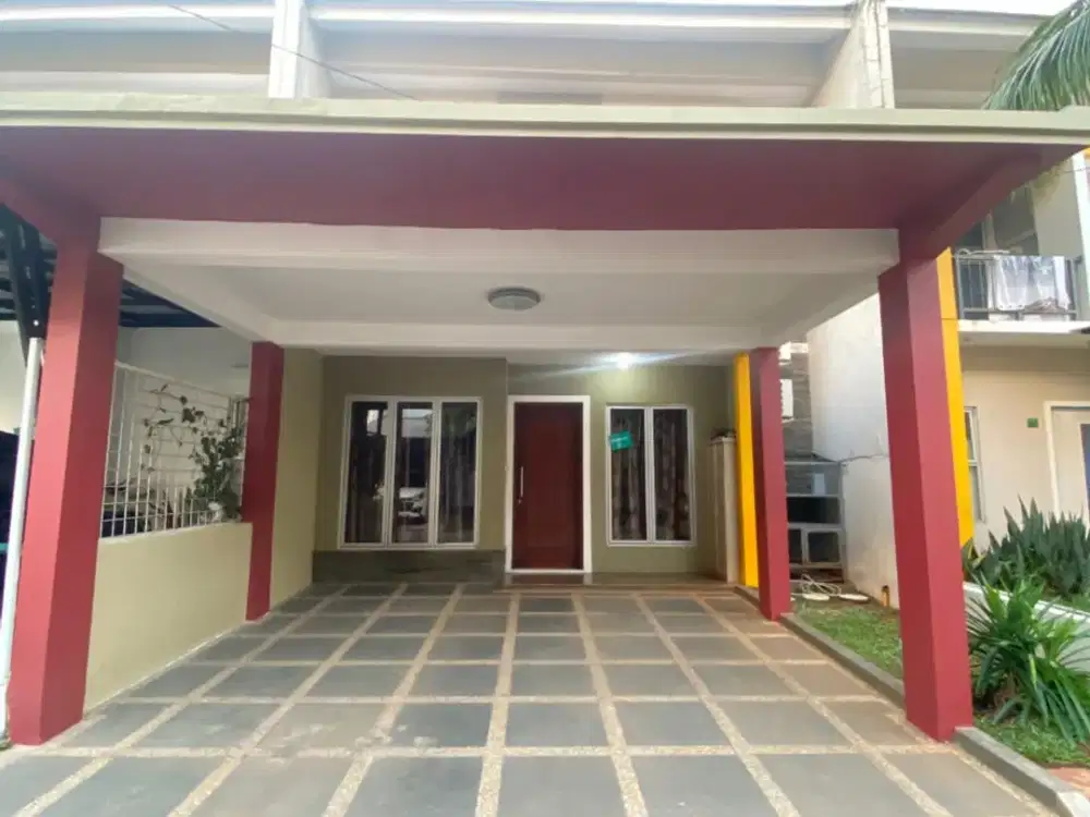 Rumah 3 Lantai 3+1 Kamar Hadap Timur di Serpong Garden