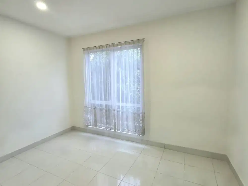 Dijual Rumah Siap Huni di Cluster Martinez