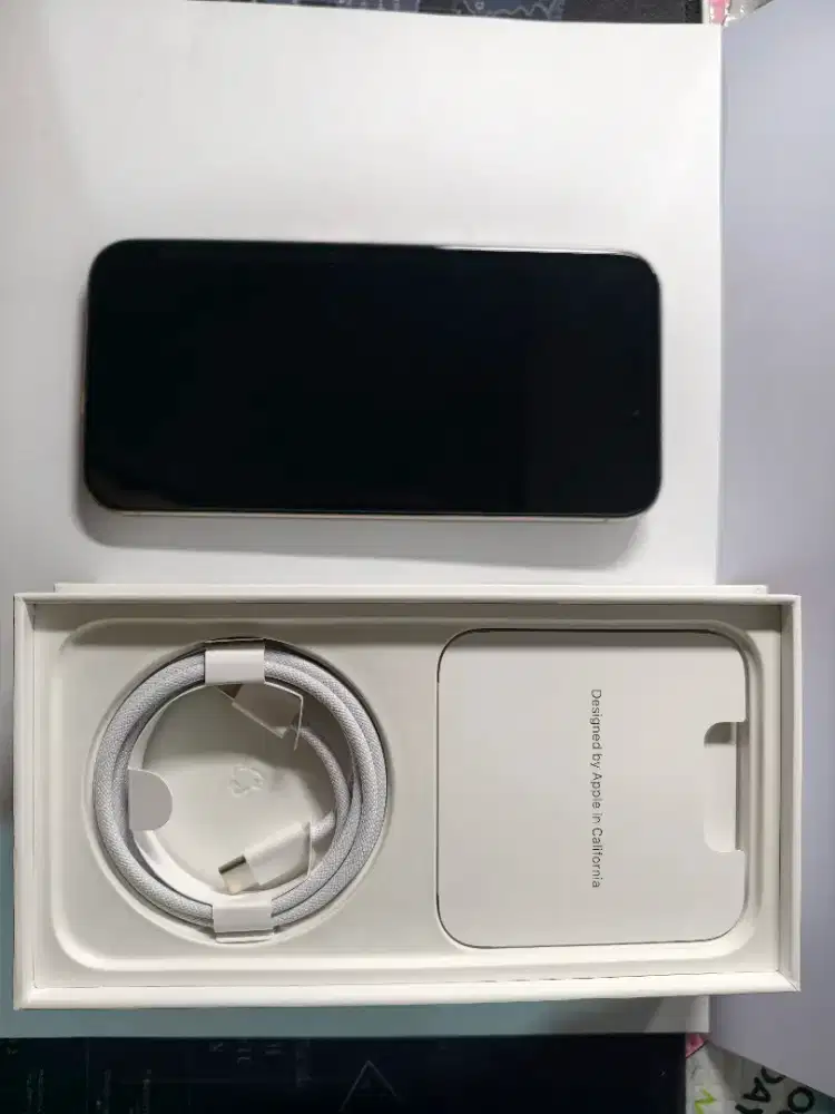 Dijual iPhone 15 Pro Max 256GB Second