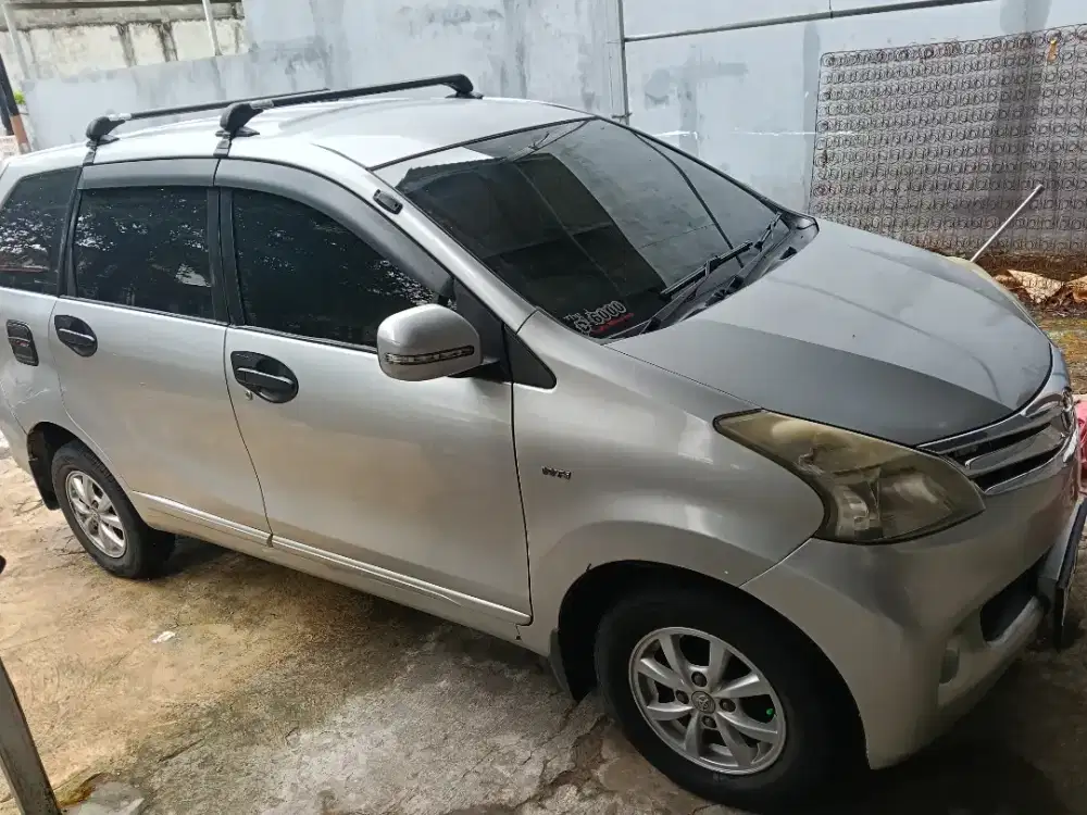 SEWA MOBIL AVANZA + DRIVER
