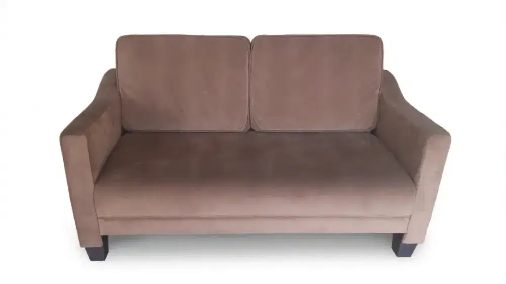 Sofa minimalis bahan beludru coklat