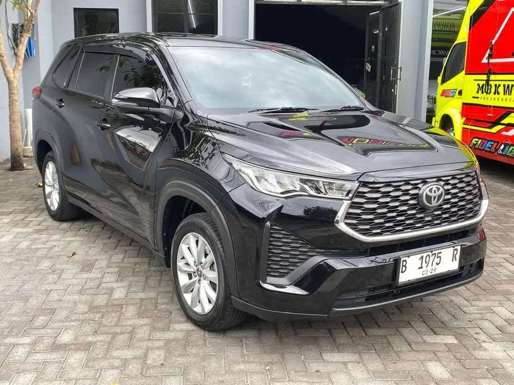 INNOVA ZENIX 2.0 V 2023/2024