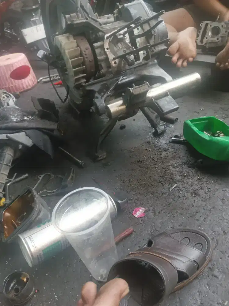 Service motor panggilan surabaya