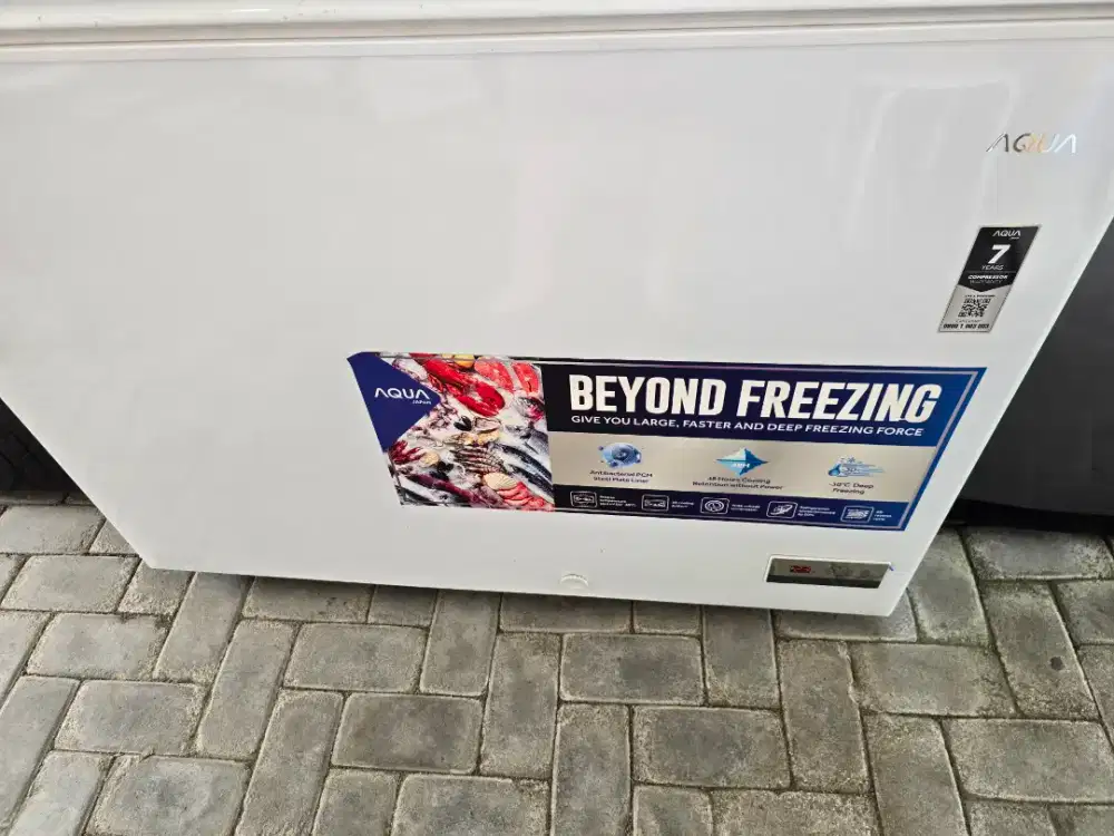 Frezerbox.merk aqua.306L.hemat daya dan anti bakteri
