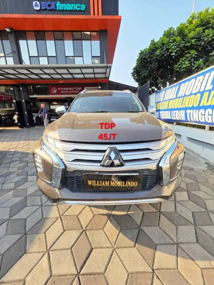 Mitsubishi Pajero Dakar Ultimate 4x4 Matic Tahun 2023 Kondisi Mulus