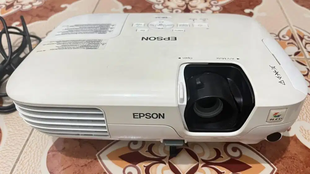 PROYEKTOR EPSON