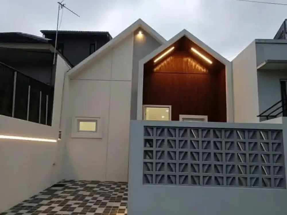 Di Jual Rumah Baru, Murah, & Mewah di BUKIT GOLF CIBUBUR