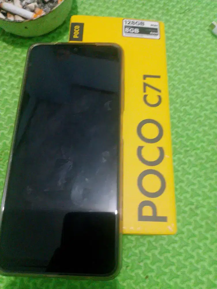 Jual poco C71 pakai baru berapa hari masih baru lengkap SM dusnya