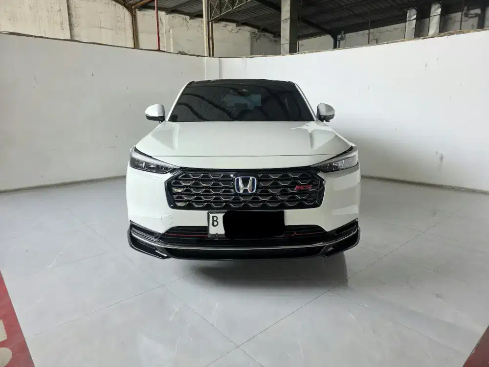 Low km 13rban Honda HRV RS Turbo HybridnAT ( Matic ) 2025 Putih Mulus