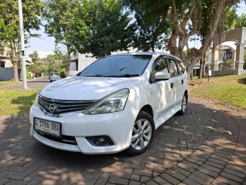 Nissan Grand Livina XV 1.5 Automatic