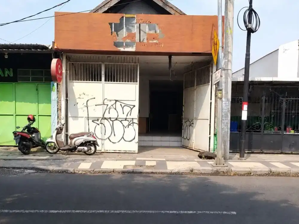 Disewakan Rumah Usaha Raya Wiyung Nol Jalan LT 355 Hadap Utara