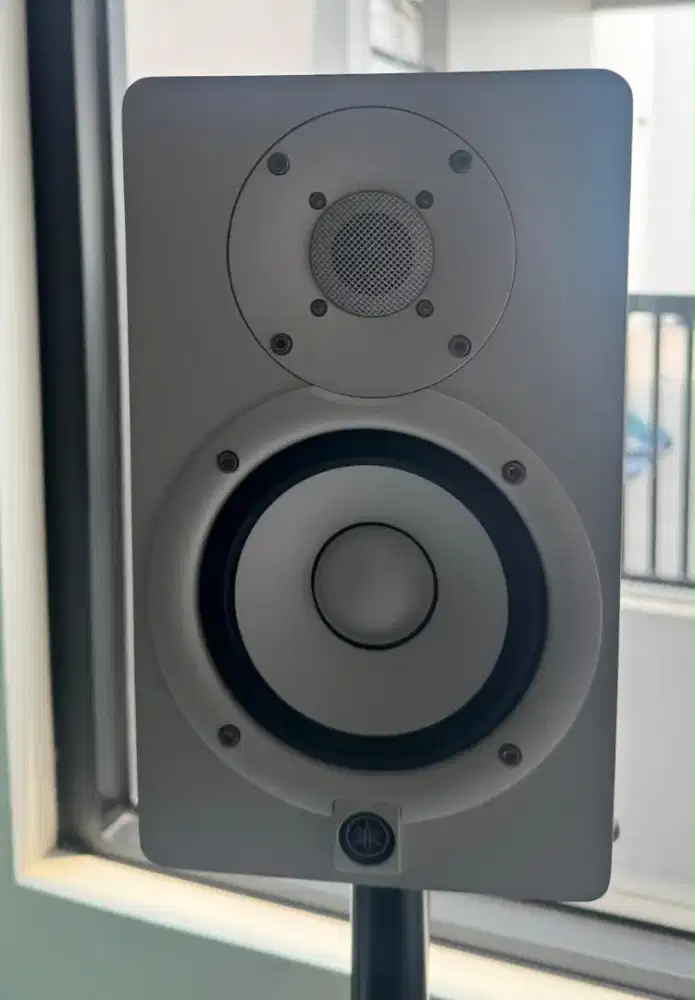 Speaker yamaha hs 5 recording