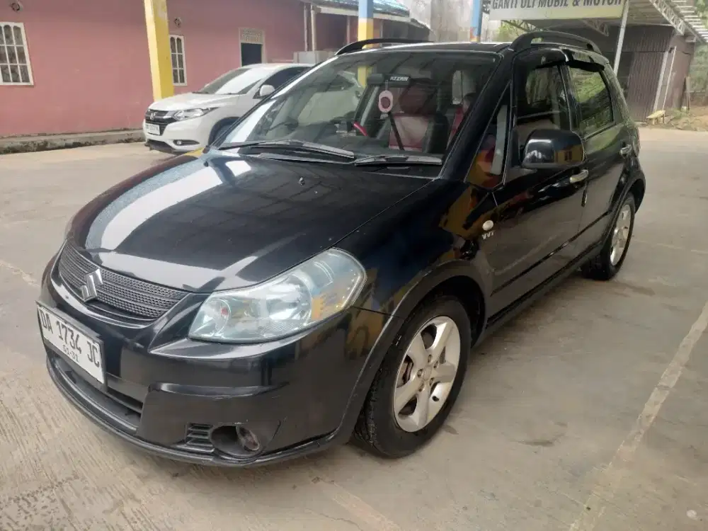 Suzuki Xover 1.5 Tahun 2008 (Manual)