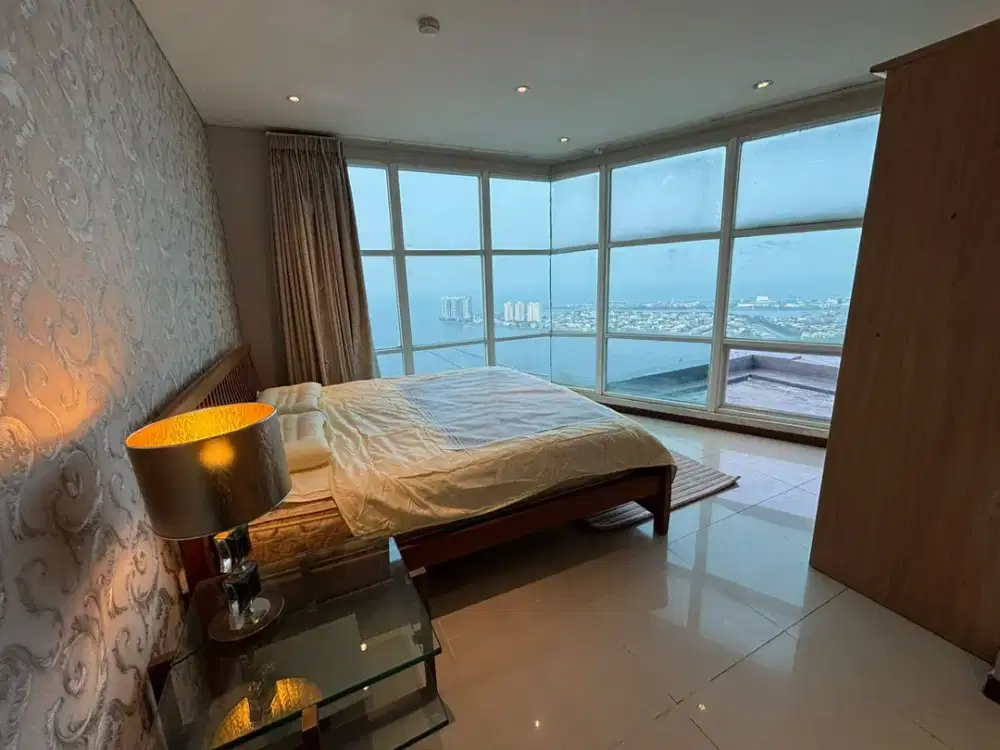 Dijual/Disewakan Apartemen Green Bay Pluit, ±300m², 6+2 KT, View Laut, PPJB, Rp 6 M / Rp 400 Juta/Thn