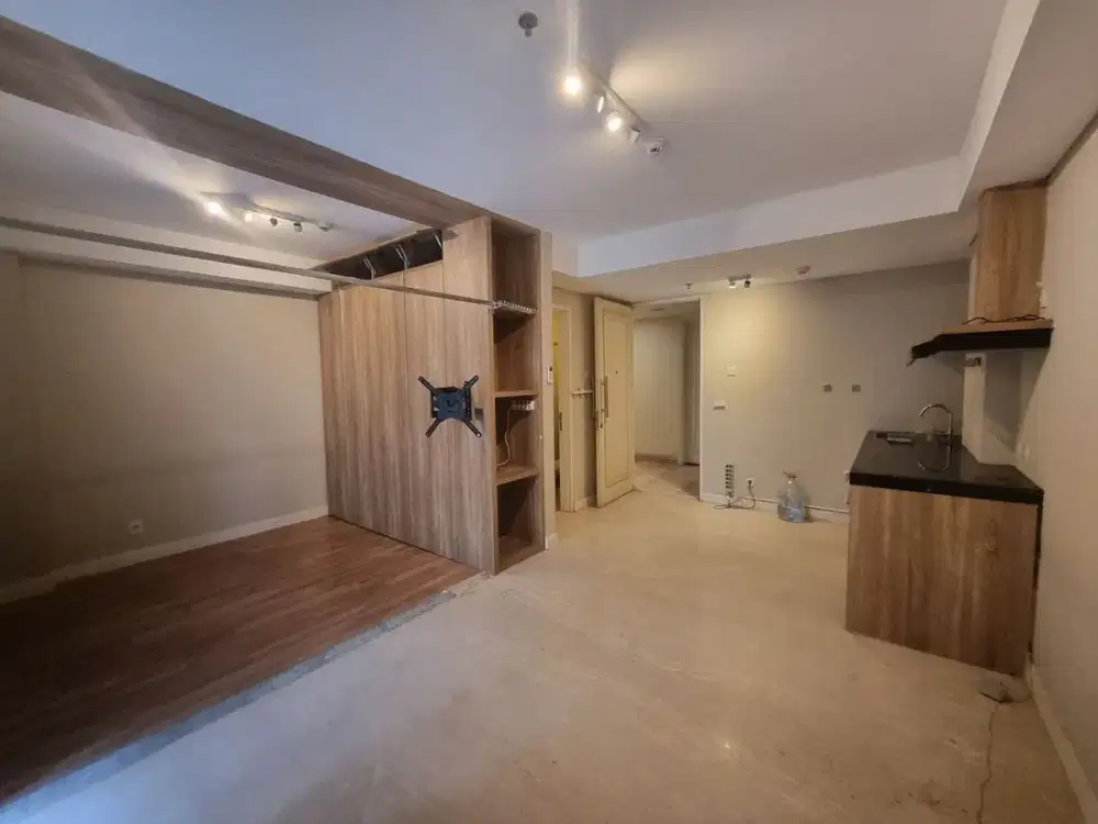 Dijual 1BR unit di Landmark Apartment