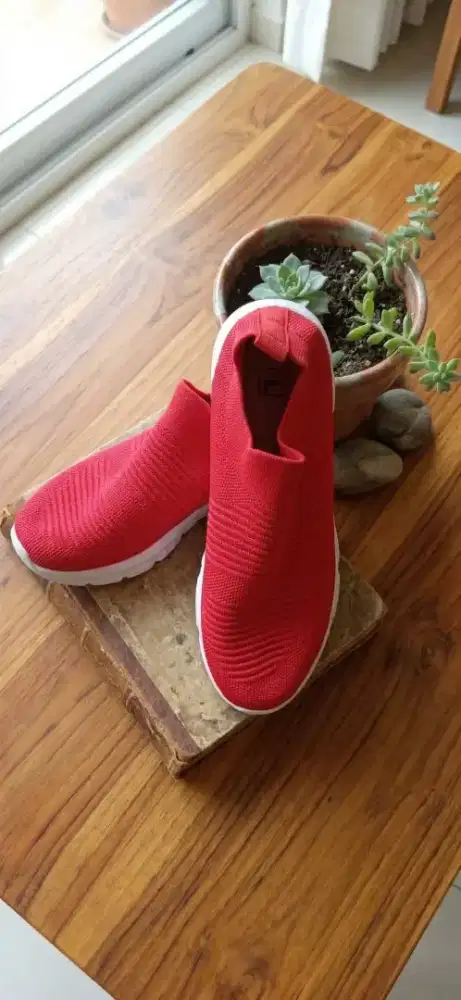 SEPATU CEWEK NO..40