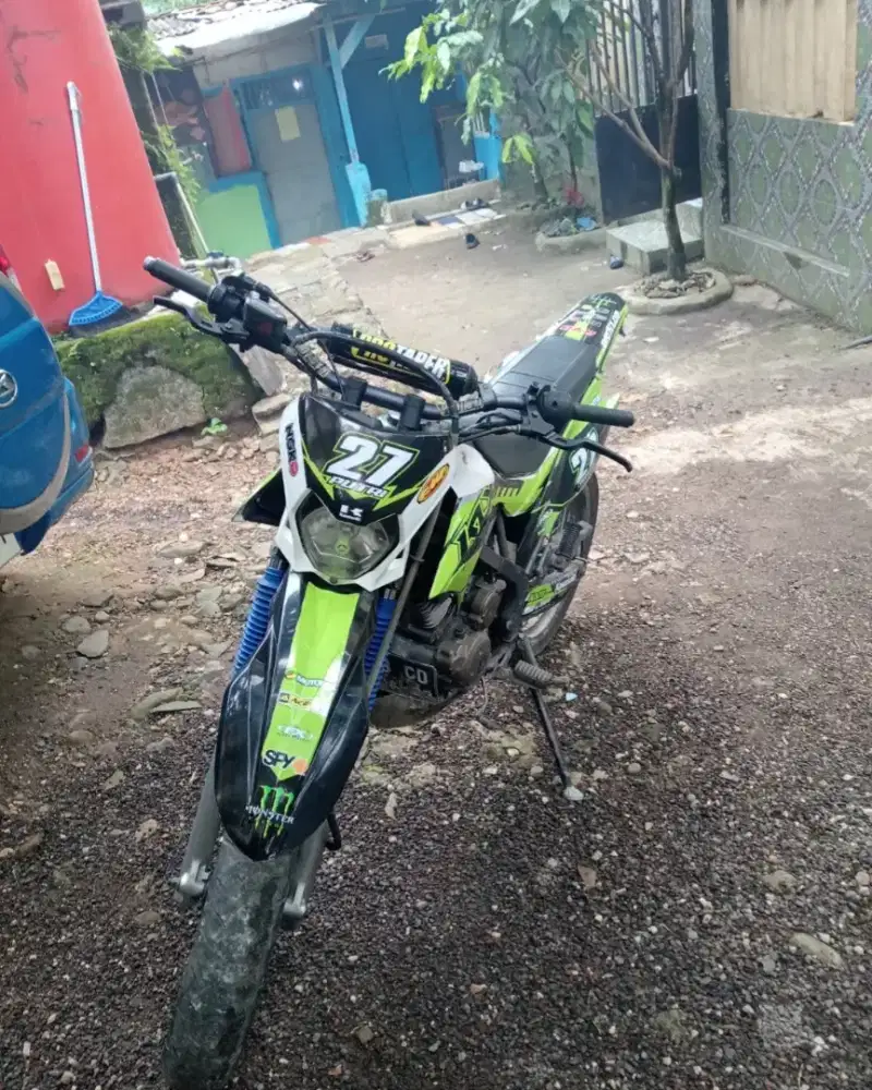 Jual motor kawasakiDtreker