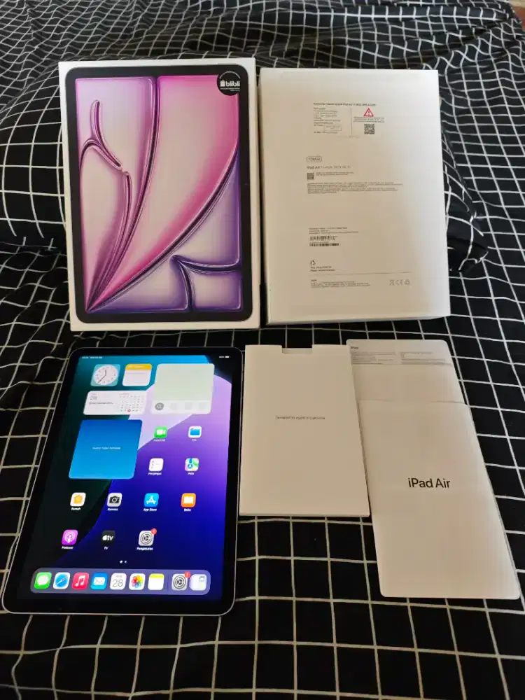Ipad Air 11 inch (M3) 128gb wifi ibox unit+box mulus no charger bsa tt