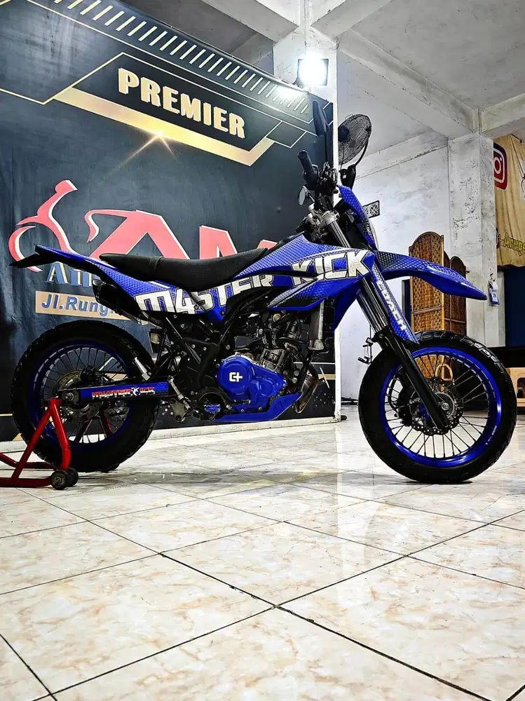 Yamaha WR 155cc blue glossy mewah th 2021. Anugerah motor rungkut