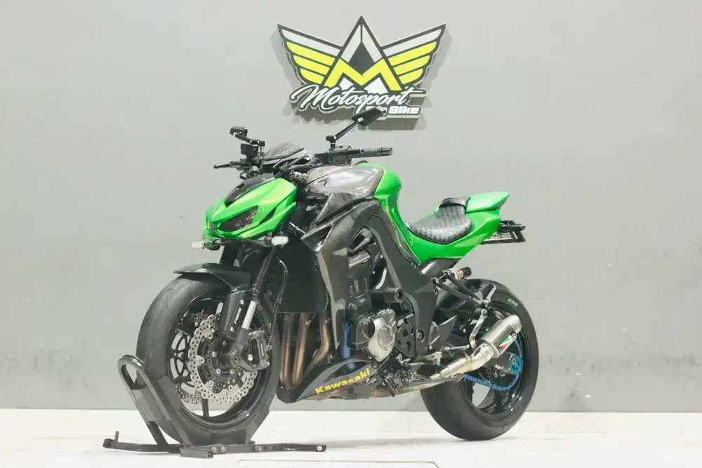 Kawasaki Z1000 sugomi mulus mesin sehat unit siap turing jauh