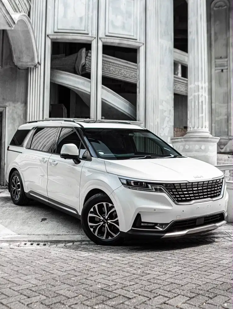 KIA Grand Carnival Premiere 2023 – Sunroof Ganda, Bose 12 Speaker