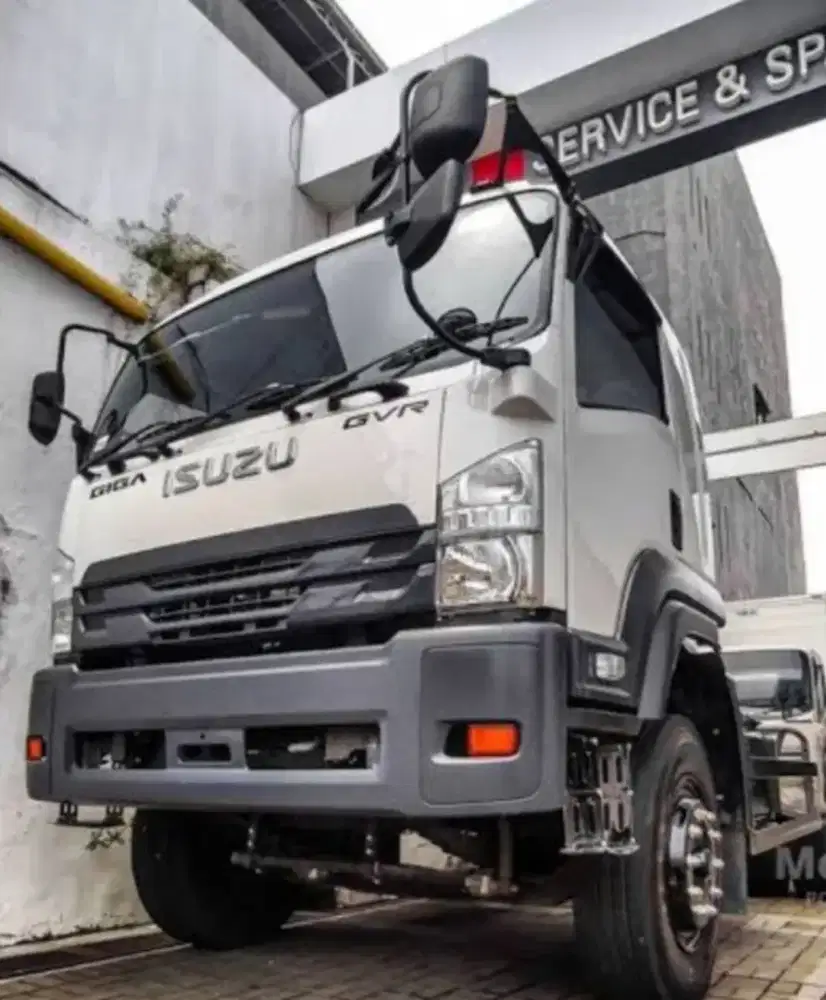 Isuzu Giga GVR J Tractor Head 4x2 2018