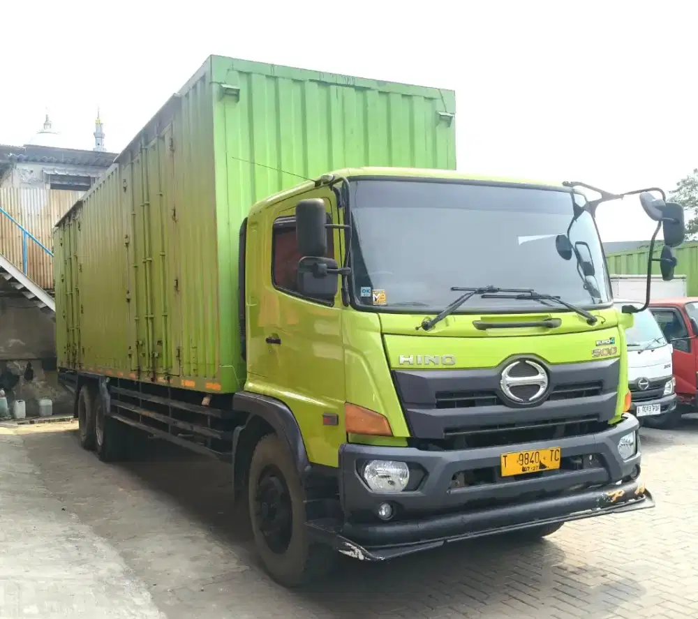 MULUS+banBARU MURAH Hino Tronton FL 260 JW 6x2 box besi 2022 bok