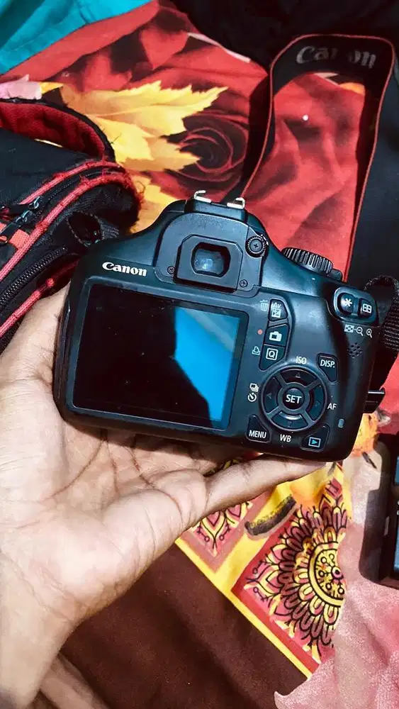 Jual kamera bekas CANON 1100