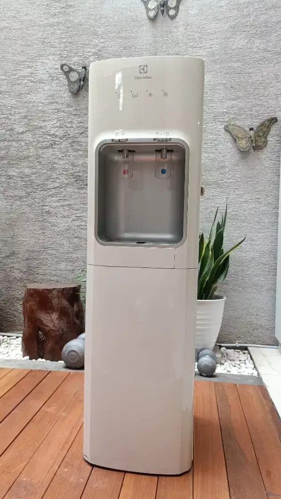 Dispenser Electrolux