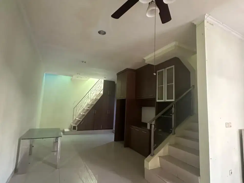 Dijual Rumah Siap Huni di Perumahan Malibu Cengkareng