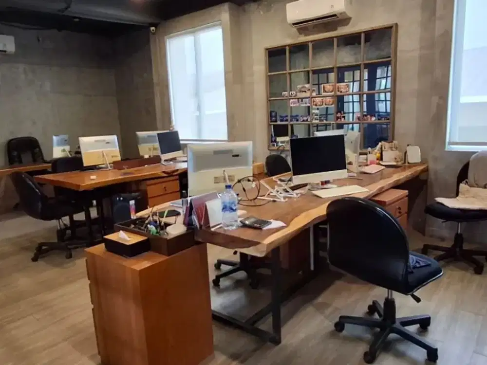 Dijual Gedung Kantor Posisi Hook di Jimbaran, Badung - Bali