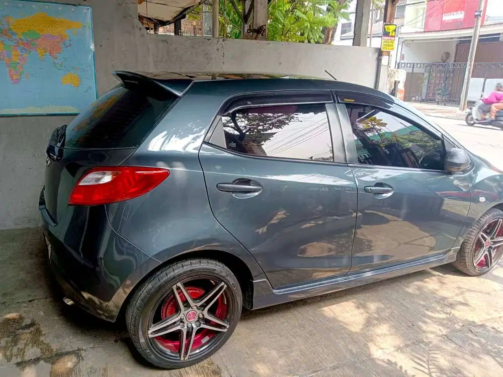 Mazda 2 2012 Bensin