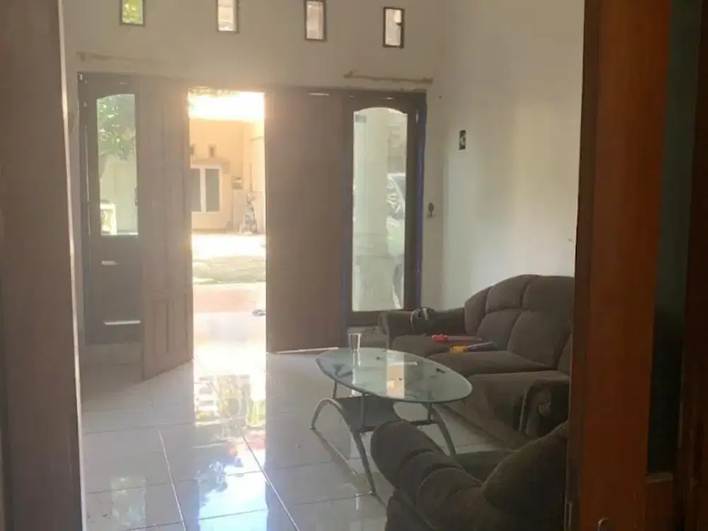Sewa Rumah cantik di Perum Villa Durian, Banyumanik. Semarang – 12028