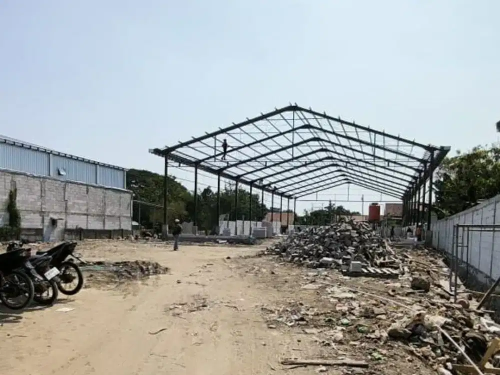 Gudang Luas di Jl Woltermonginsidi Pedurungan - Semarang