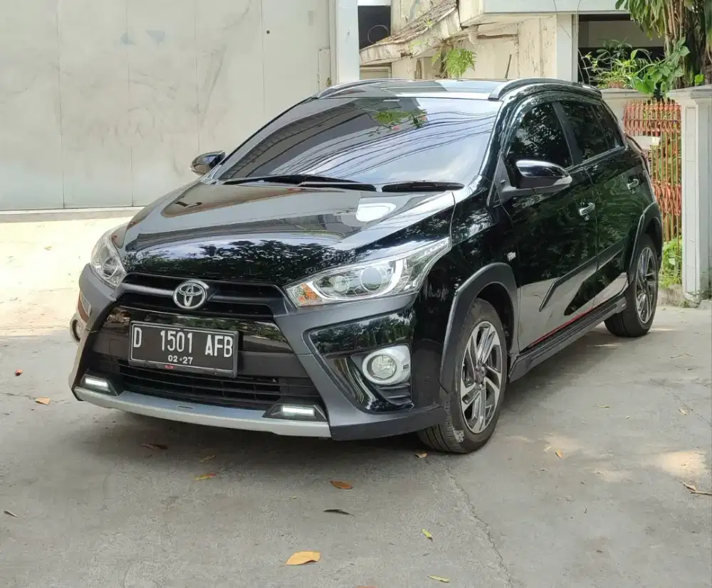 YARIS S HEYKERS 1.5 AT 2017 KM 30rb RECORD TOYOTA BANDUNG