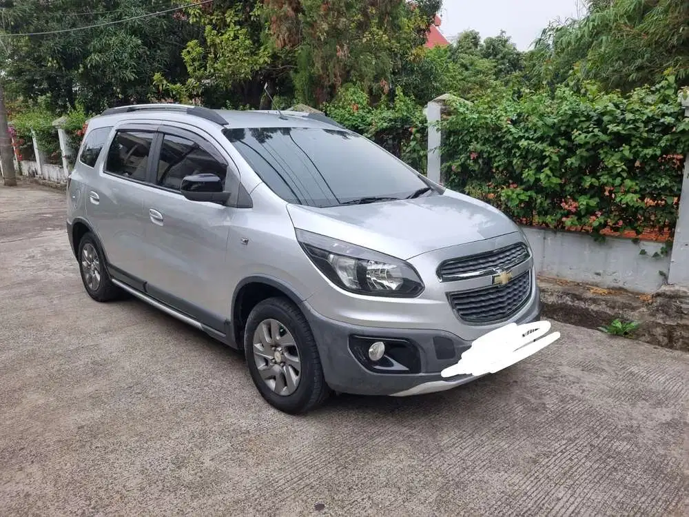 Chevrolet Spin 2014 Bensin