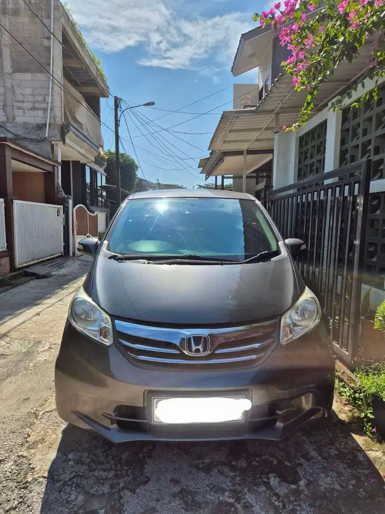 Honda Freed 2013 Bensin