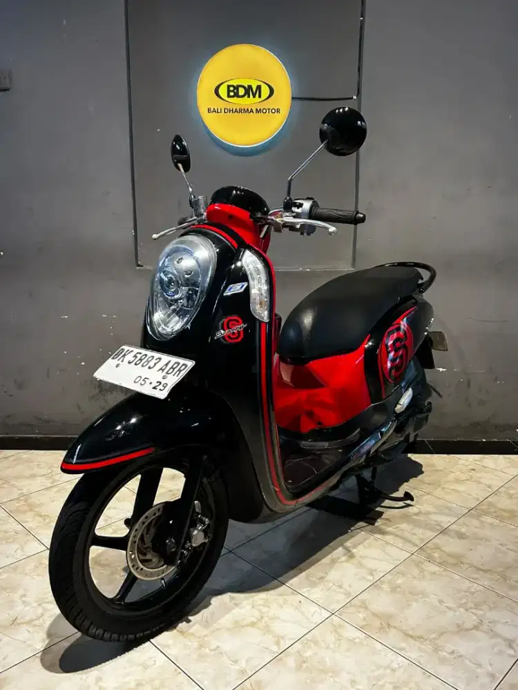 Honda. Scoopy fi thn 2014 cash Bali dharma motor