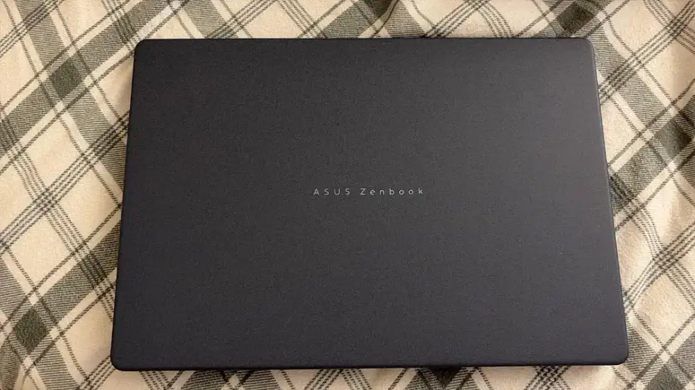 ASUS - Zenbook 14 14 2K OLED Snapdragon X1-26-100/2026)8GBMemory256GB