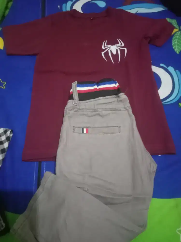 Preloved atasan dan setelan buat pergi pergi
