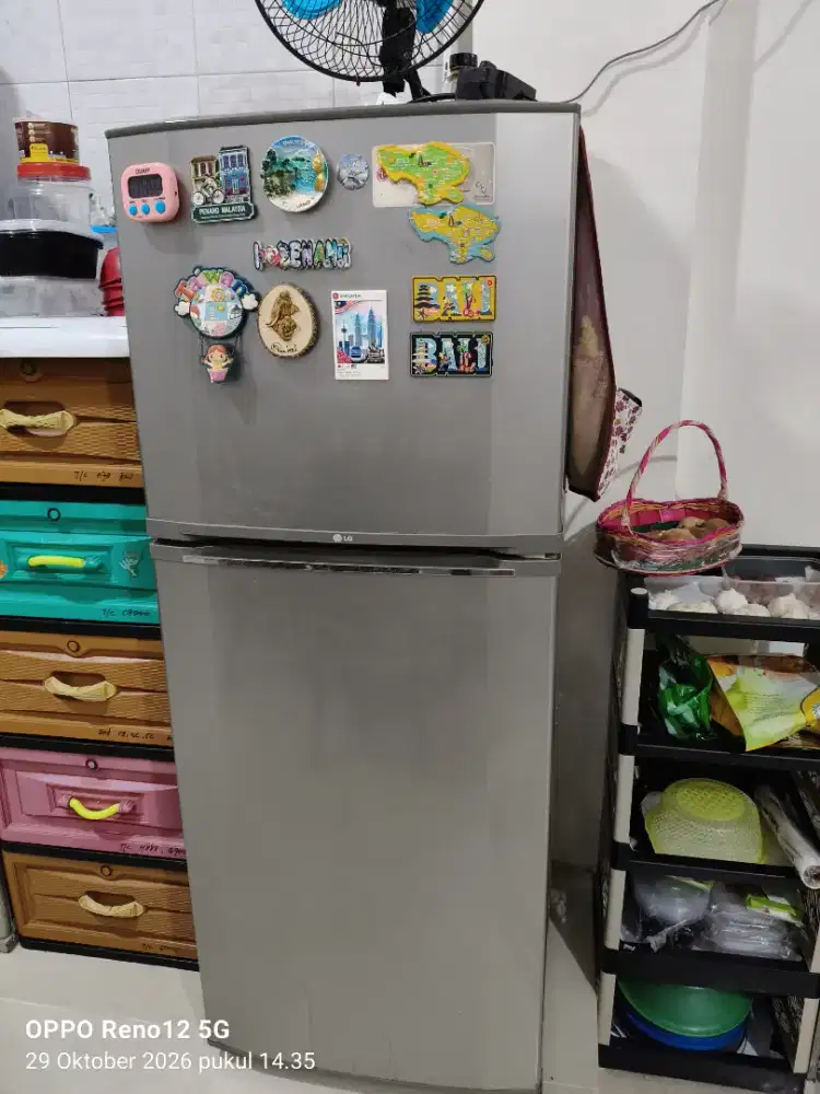 Kulkas 2 pintu bekas