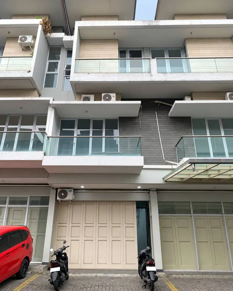 Ruko Megasquare Lokasi Strategis Siap Pakai Sukajadi Bandung