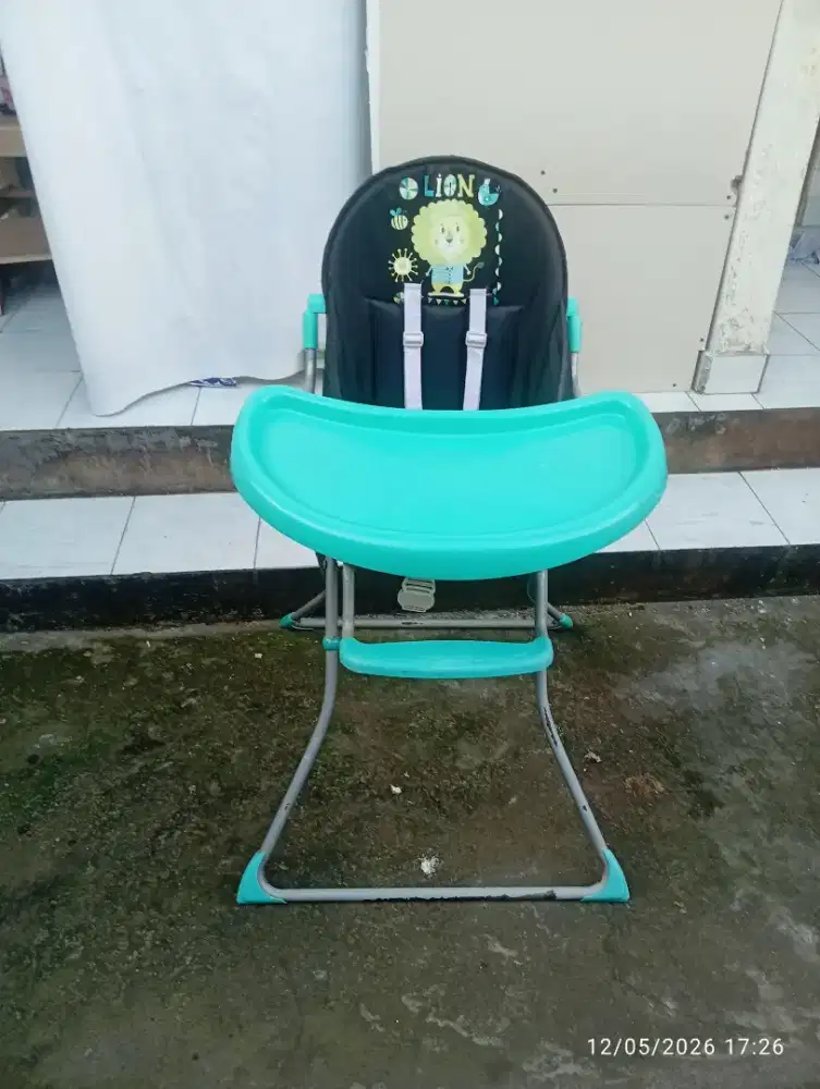 dijual meja makan anak