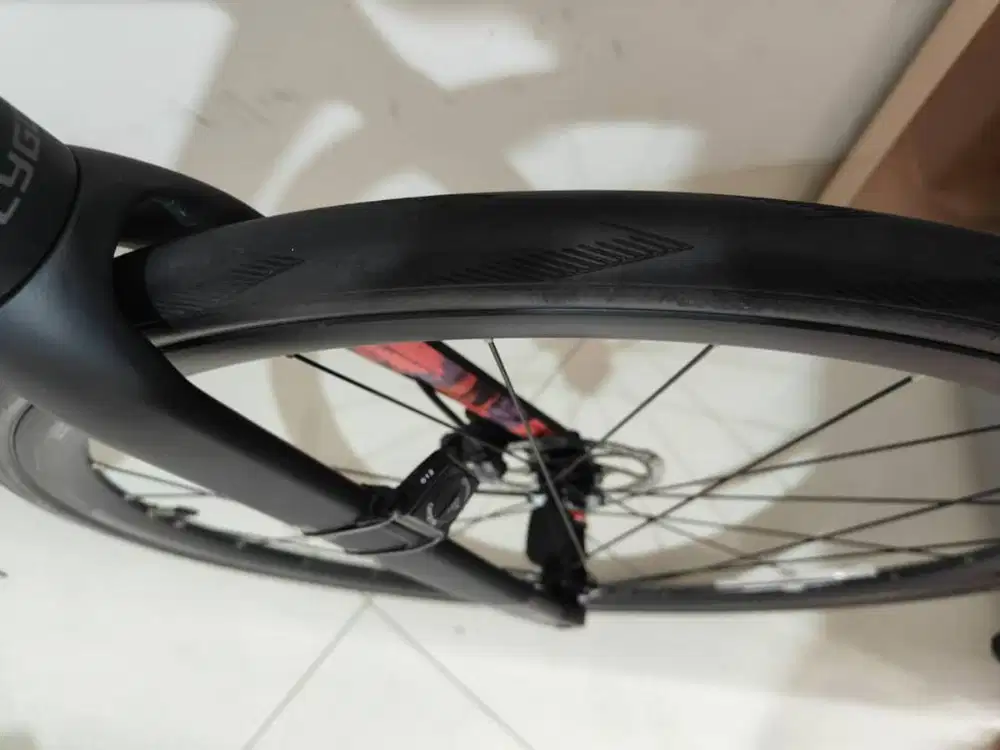 Sepeda Road Bike Polygon Strattos S8 - Hitam Mulus