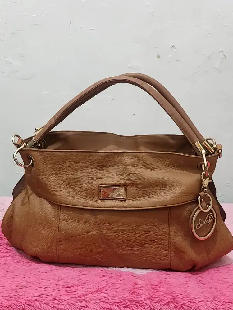 Tas second branded