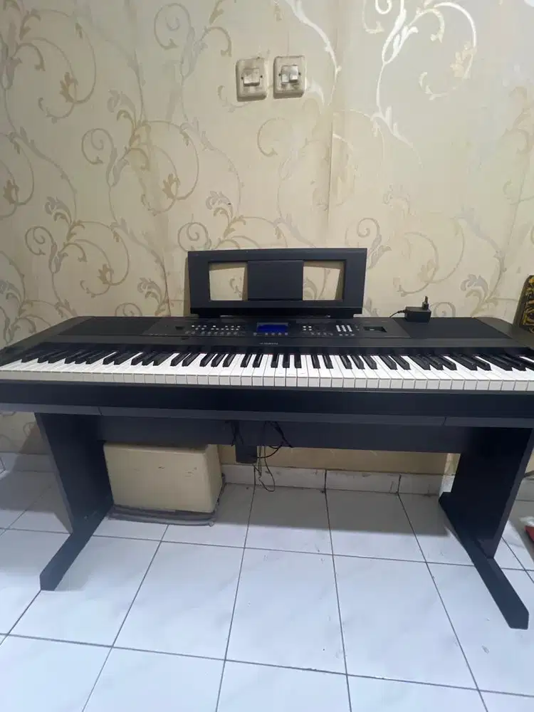 Keyboard Yamaha DGX 650
