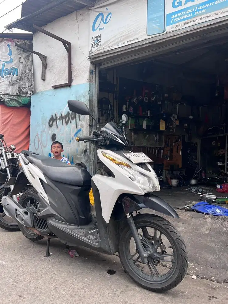Vario KZR 125cc 2014 iss