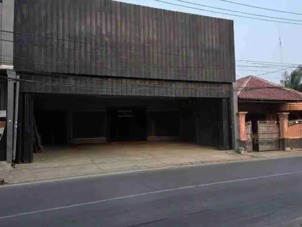 Di sewakan gedung 2 lantai kalideres