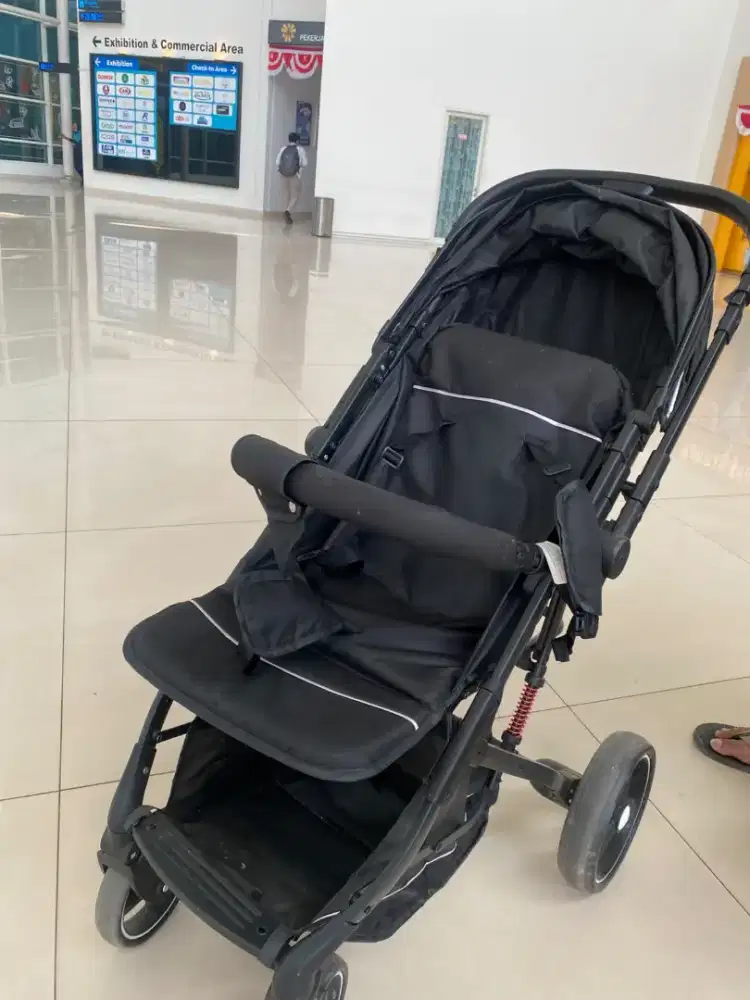 Stroller bayi lipat 2 arah