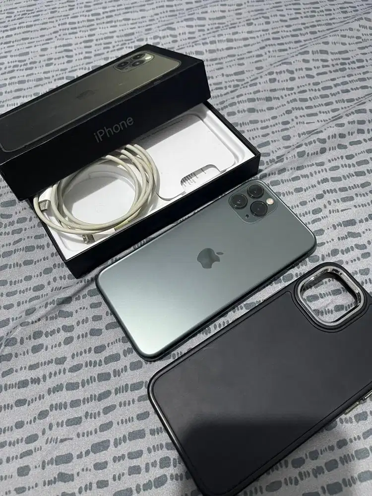 Iphone 11 pro 64 resmi ibox lengkap